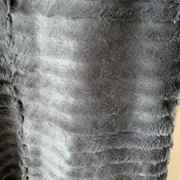 Ribbed Fuzzy Sleeveless Duster Vest - Picture 9 of 9